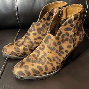 Pierre Dumas Brown Leopard Ankle Booties